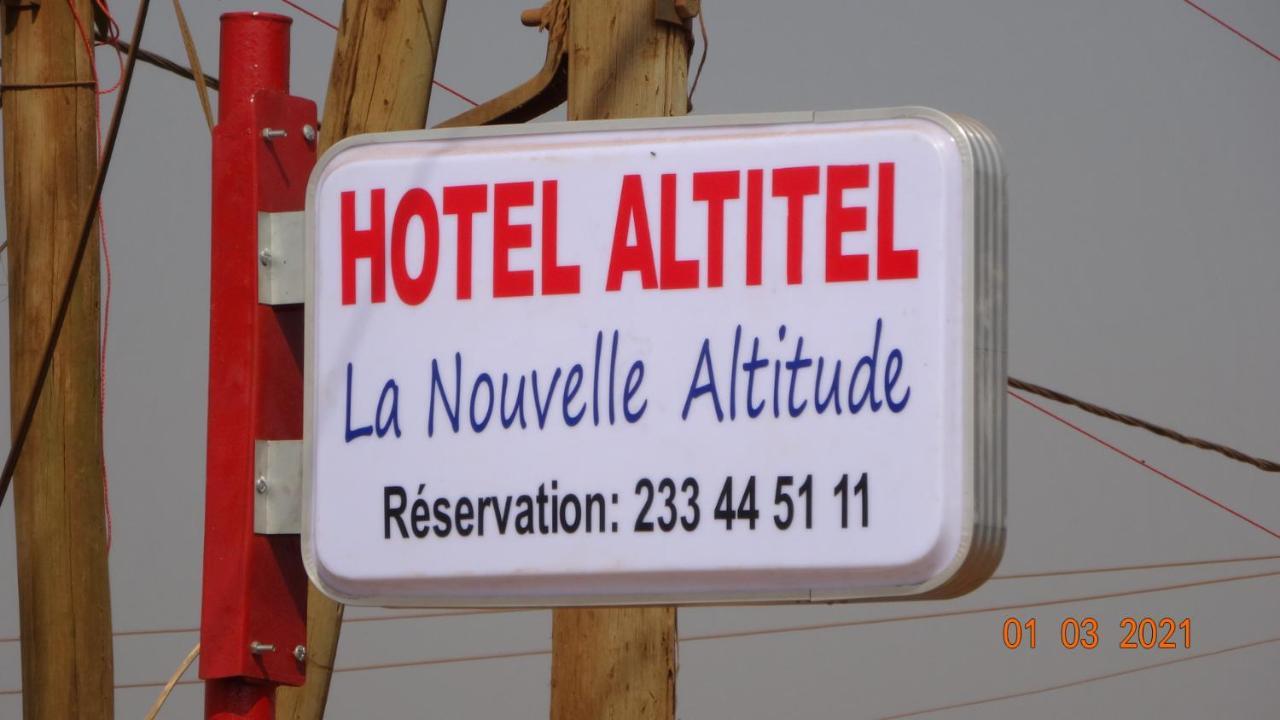 阿尔缇特尔酒店 Bafoussam 外观 照片