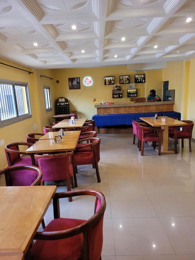 阿尔缇特尔酒店 Bafoussam 外观 照片