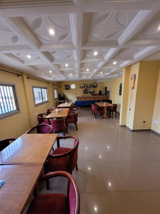 阿尔缇特尔酒店 Bafoussam 外观 照片