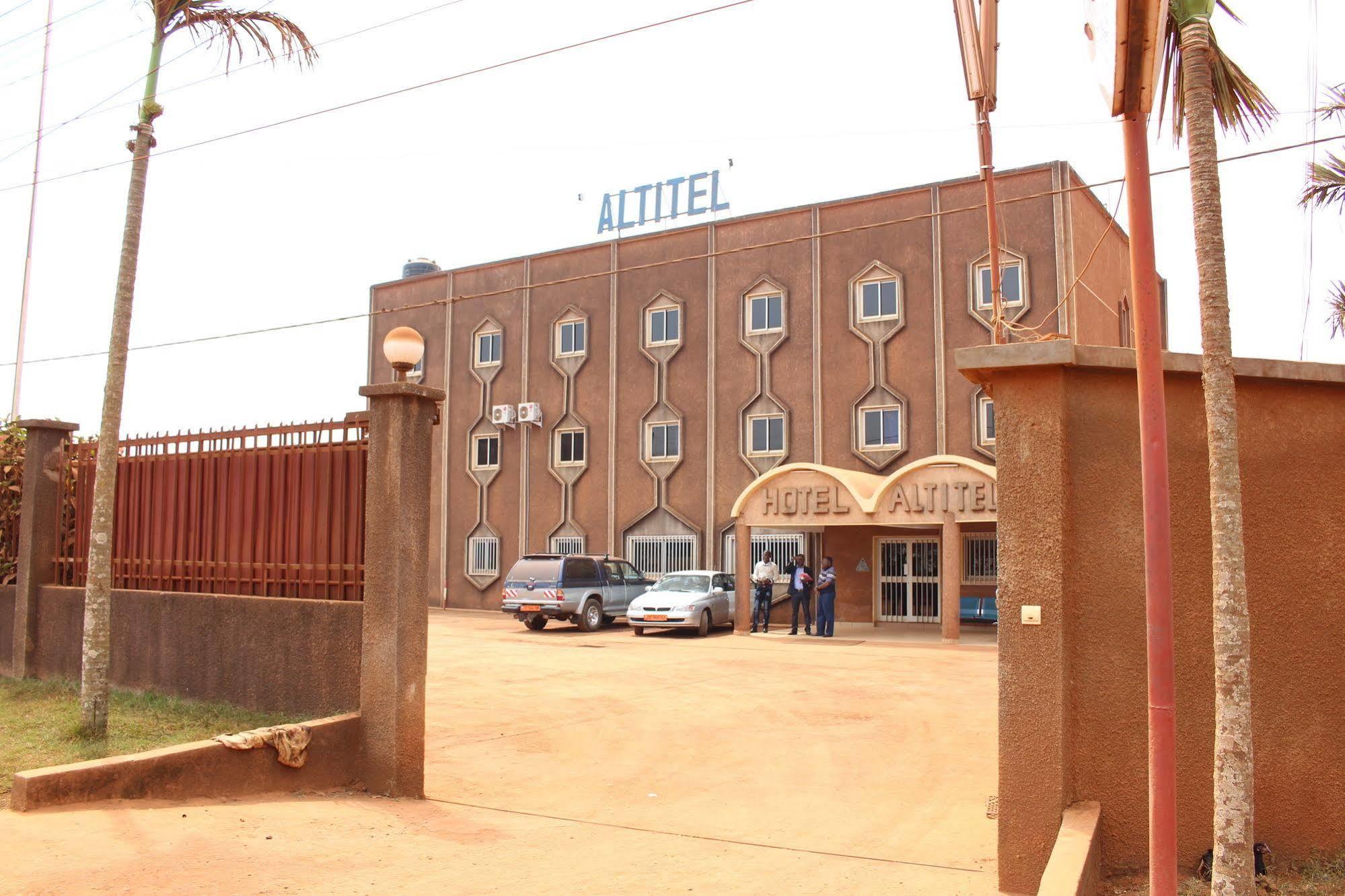 阿尔缇特尔酒店 Bafoussam 外观 照片