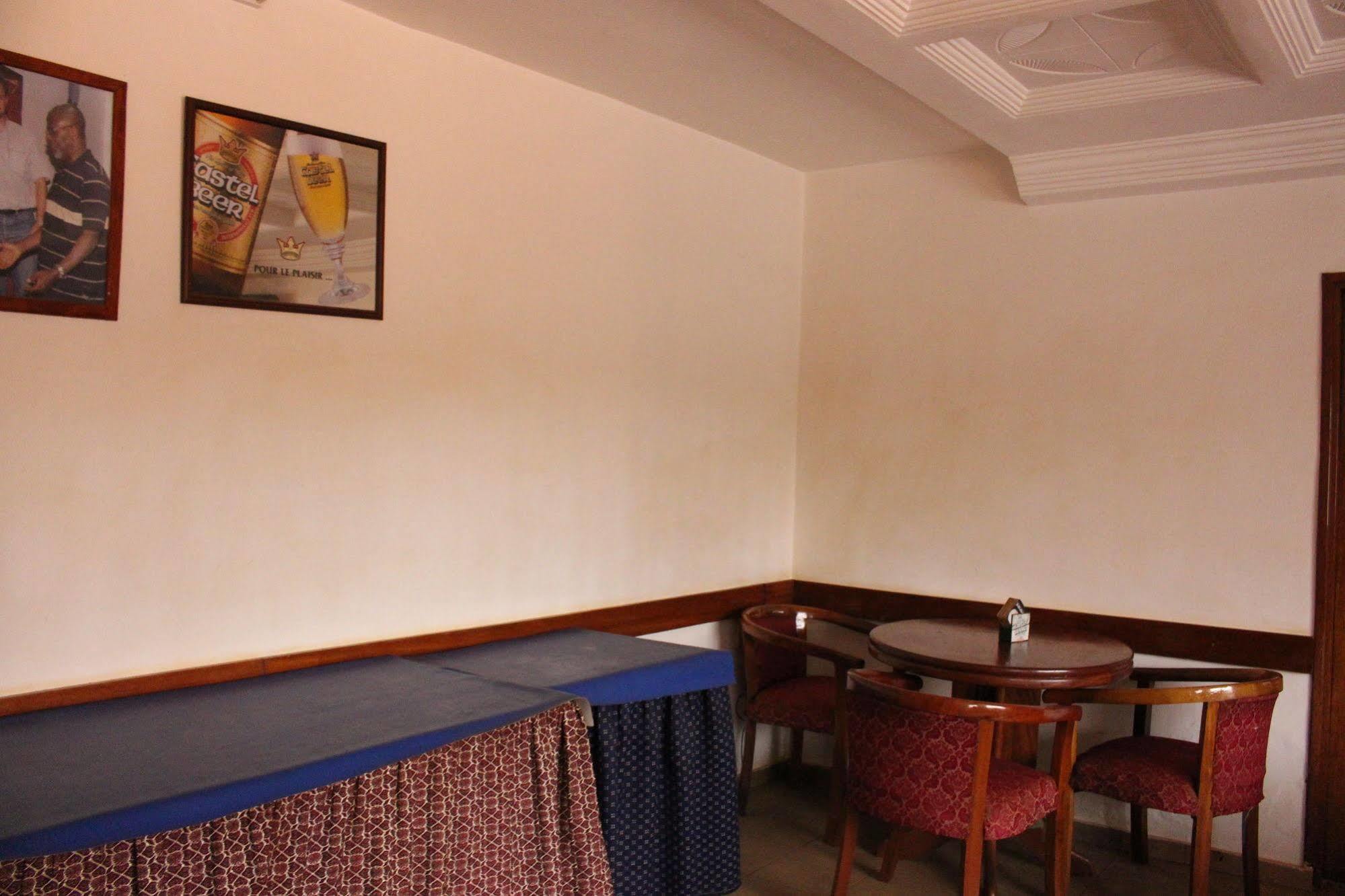 阿尔缇特尔酒店 Bafoussam 外观 照片