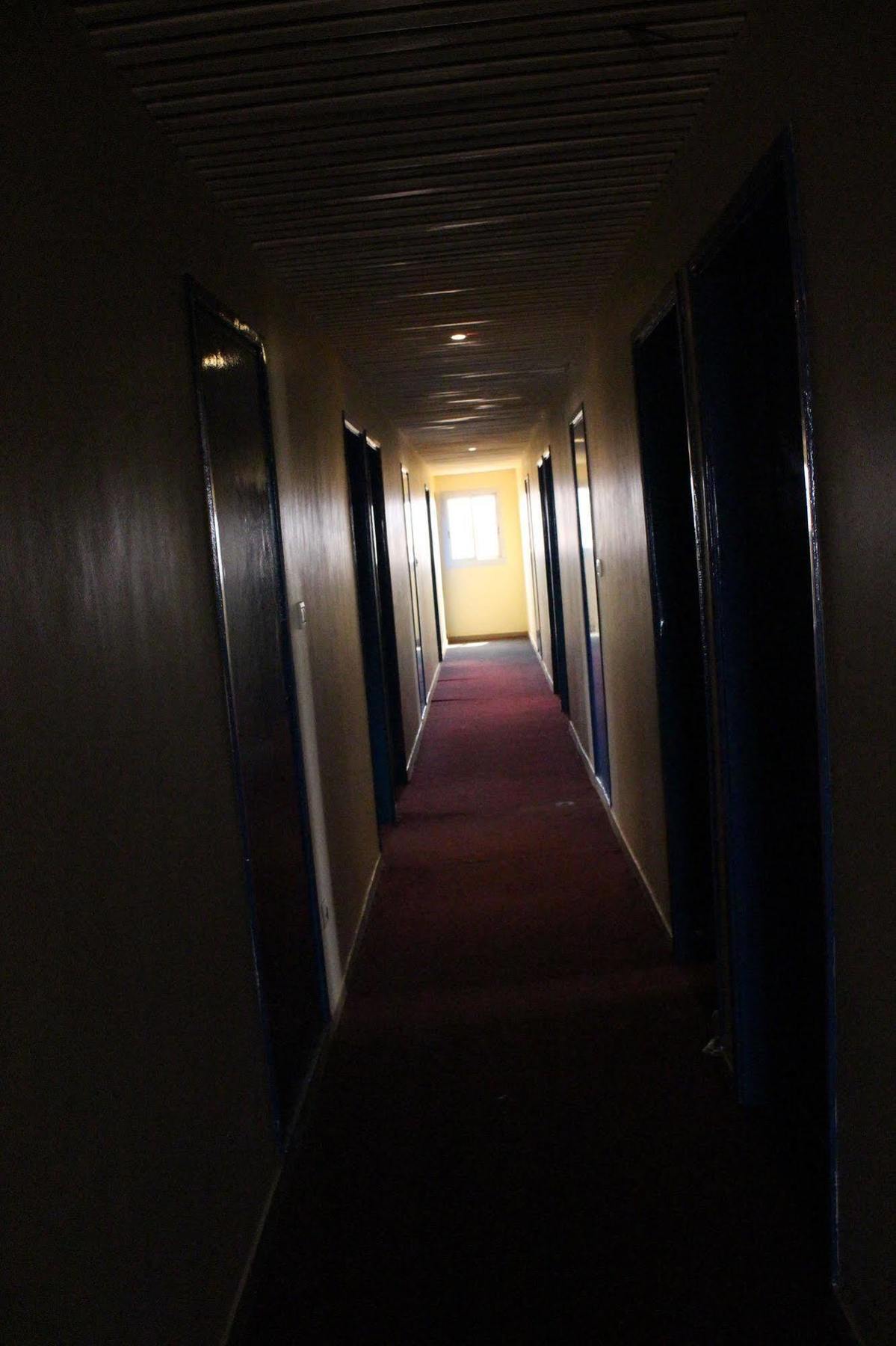 阿尔缇特尔酒店 Bafoussam 外观 照片